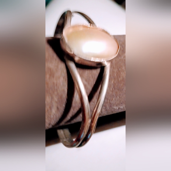 Vintage White Mother of Pearl Sterling Silver Cuff Bracelet - Picture 4 of 8